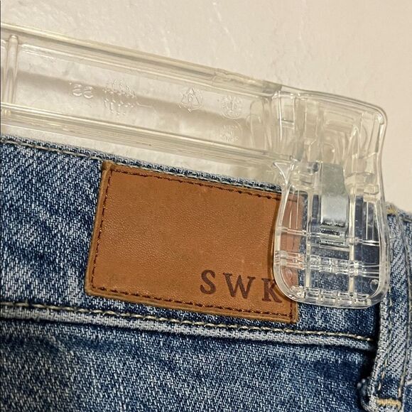Anthropologie SWK See Worn Kept The Girlfriend Distressed Classic Denim Jeans - Picture 9 of 16